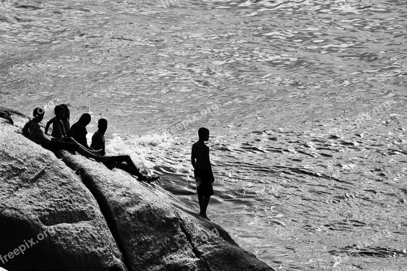 Rio De Janeiro Overcoming Mar Beach Free Photos