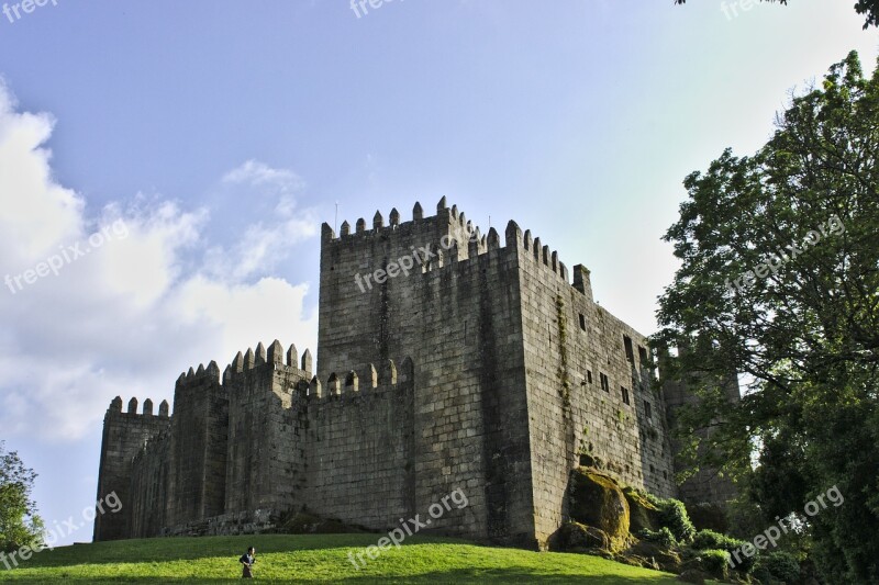 Castle Of Sao Manede Castle Guimarães Portugal Free Photos