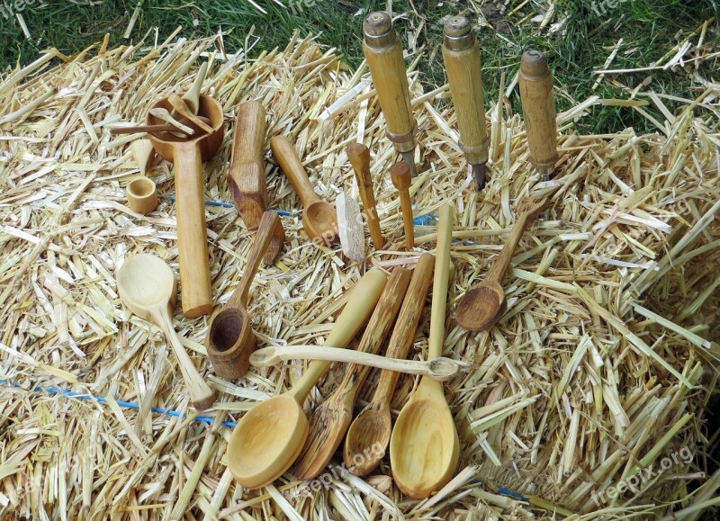 Wood Wood Tableware Carving Hand Labor Straw