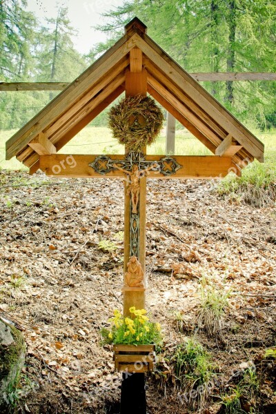 Corridor Cross Crucifix Wayside Cross Wood Jesus