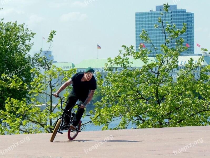 Hamburg Wheel Acrobatics Art Man