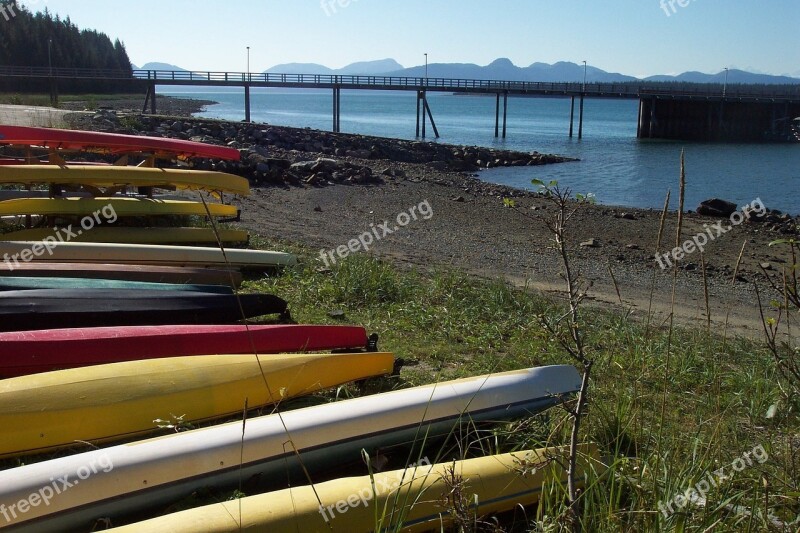 Kayaks Shore Bartlett Cove Alaska Water