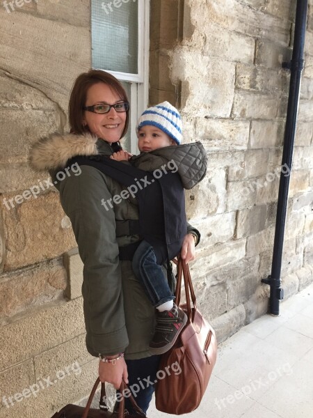 Travel Babywearing Mother Baby Connecta Baby Carrier