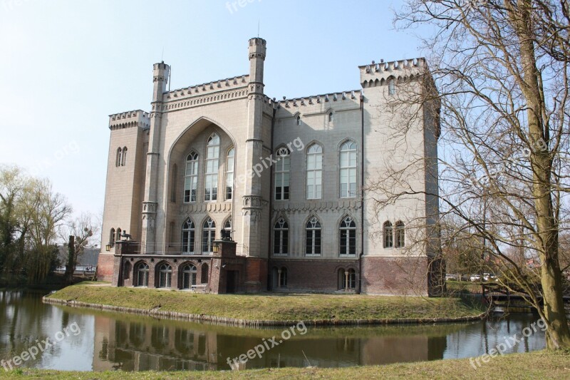 Chicken Coop Poznan Poland Park Castle