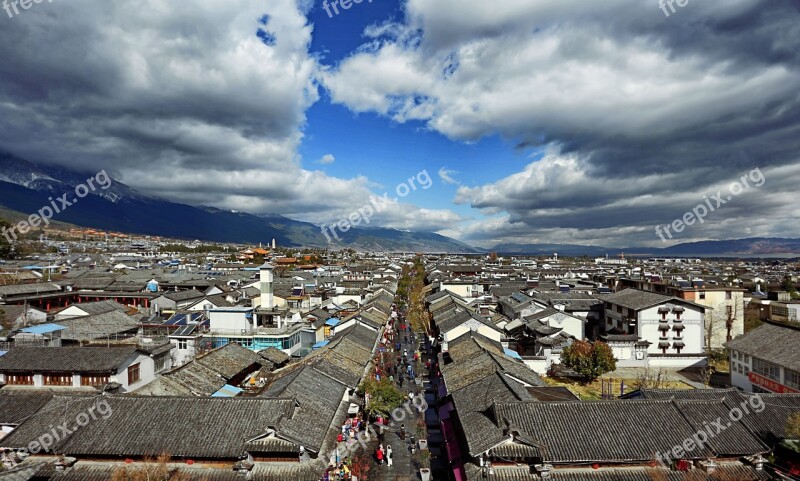 Dali Views Blue Old Town Snow Mountain