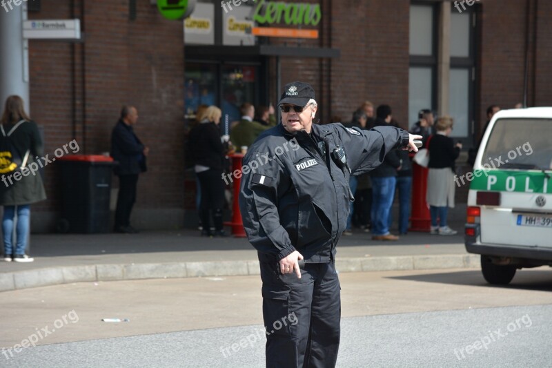 Police Hamburg 1 May Rally Barmbek