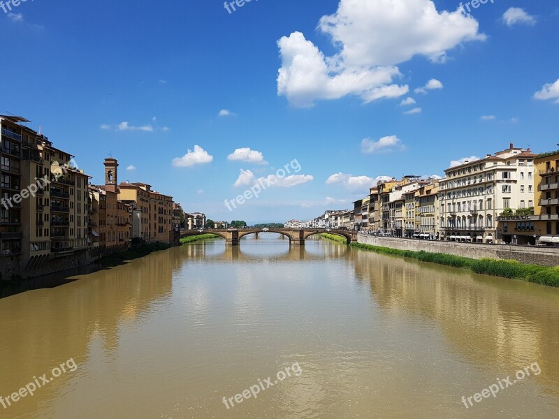 Florence Arno Bridge River City View