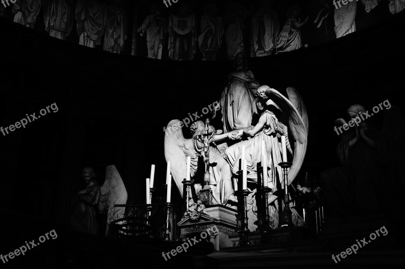 Santo Sanctus Angel Church Paris