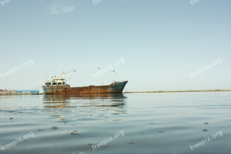 Ship Hulk Turkey Rize Beach