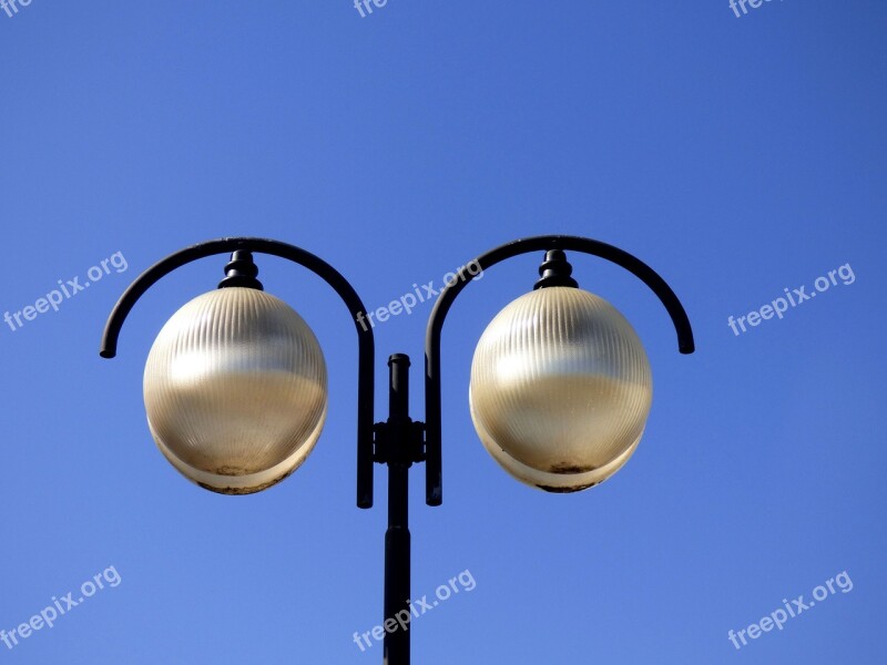 Design Lighting Silhouette Symmetry Round