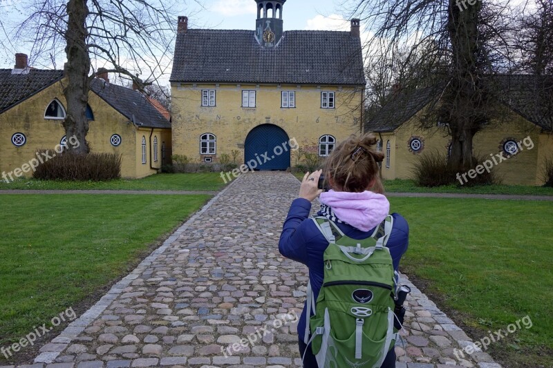 Gut Photo Shoot Backpack Tourist Woman