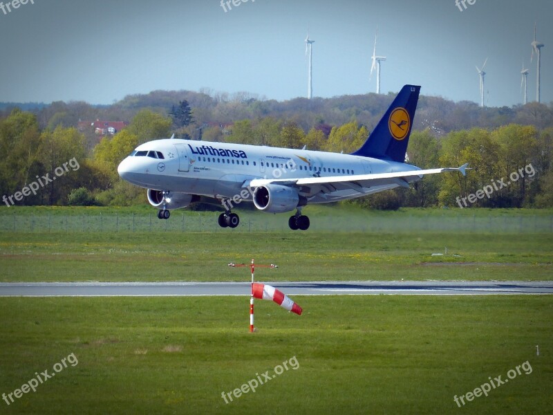 Aircraft Landing Airport Lufthansa Flying