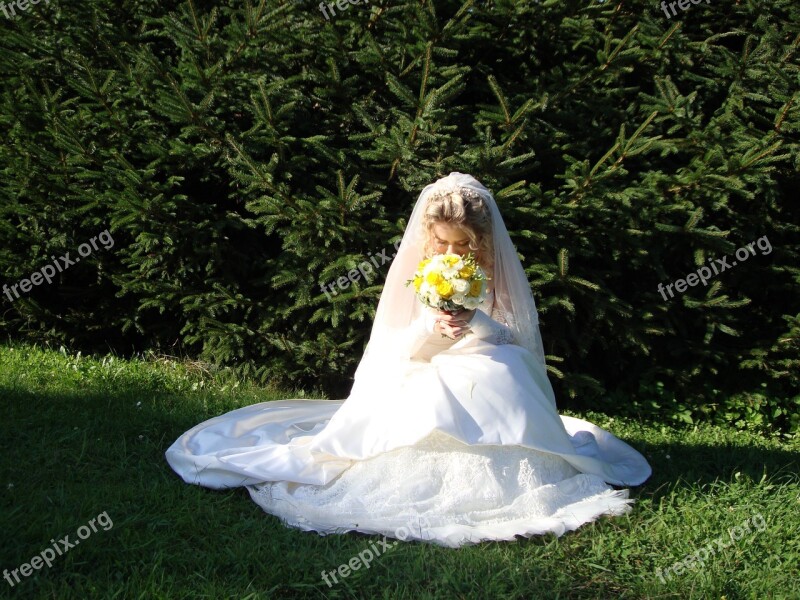 Bride Woman Bouquet Free Photos