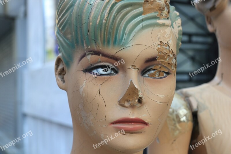 Turkey Istanbul Mannequin Abused Beaten