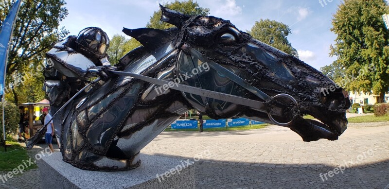 Galop Jockey On Horse Sculpture