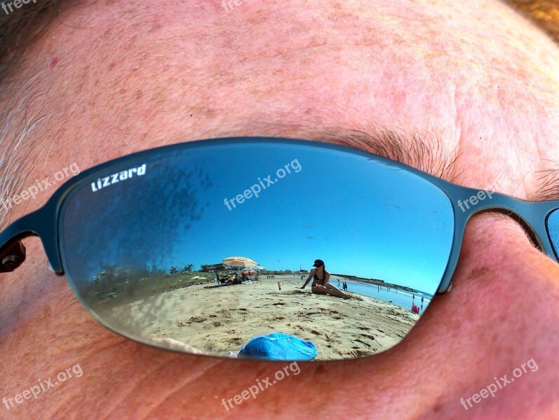 Man Sunglasses Reflection Face Sea Beach