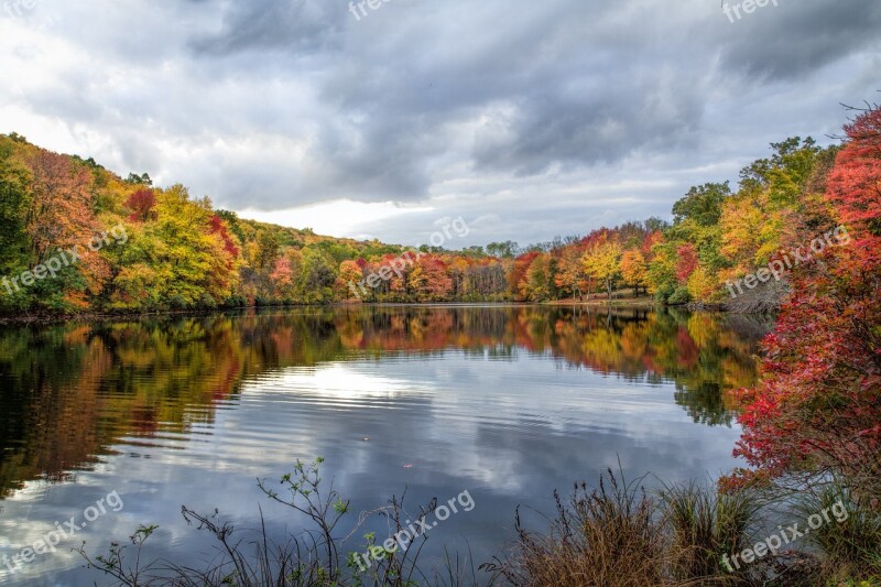 Hidden Lake Water Sky Clouds Outdoor