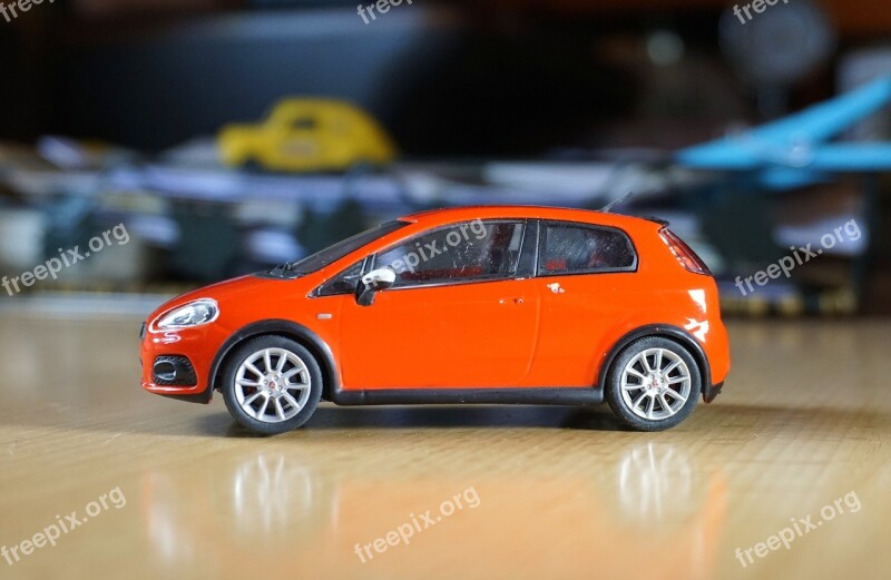 Miniature Fiat Abarth Red Collection