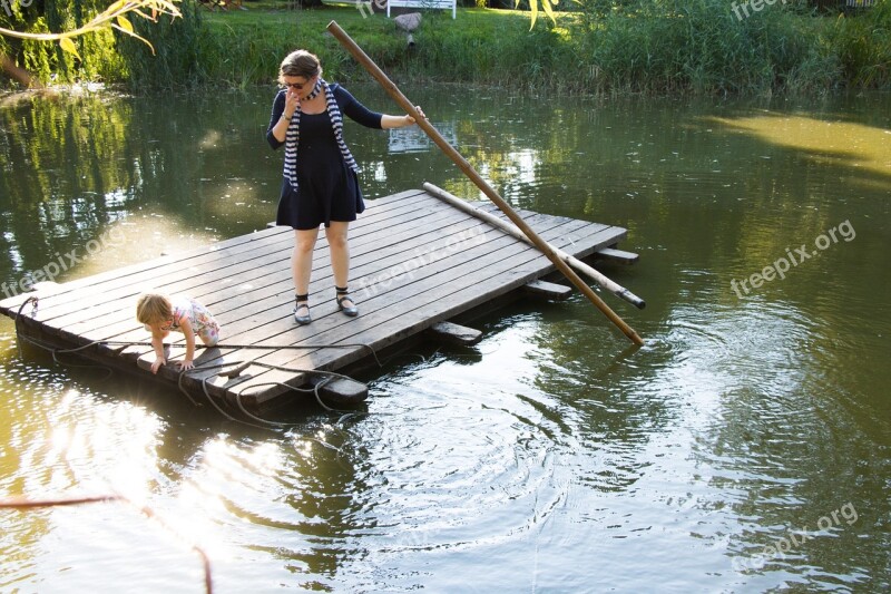 Mama Daughter Raft Play Outside Free Photos