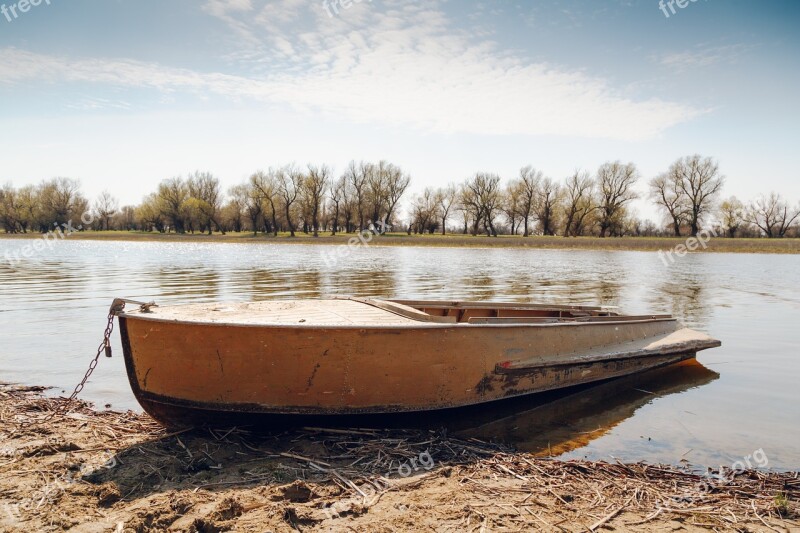 Boat Beach River Summer Vacation