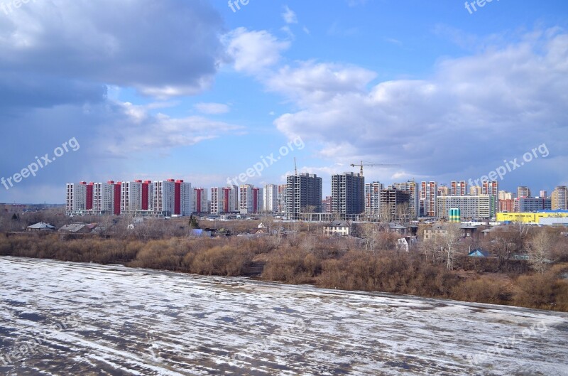 Tyumen Tour City River Spring