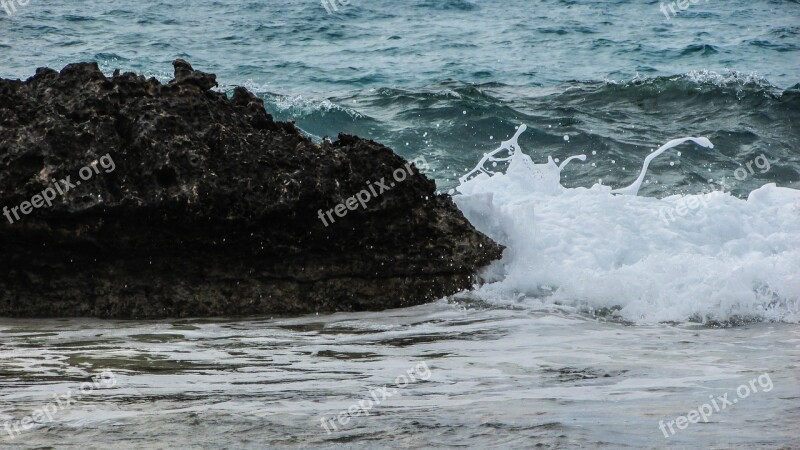 Rock Wave Smashing Foam Spray