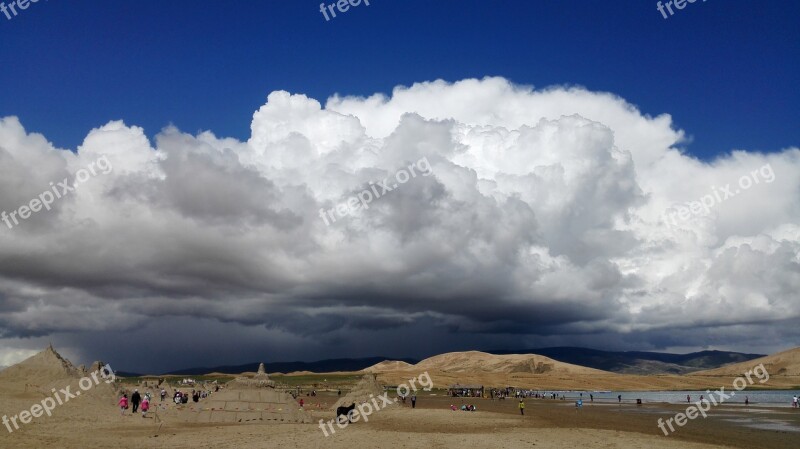 Blue Sky White Cloud Qinghai Lake Heavy Cloud Landscape