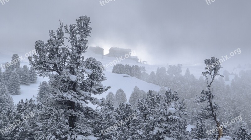 Grindelwald Winter Alpine Mountains Switzerland