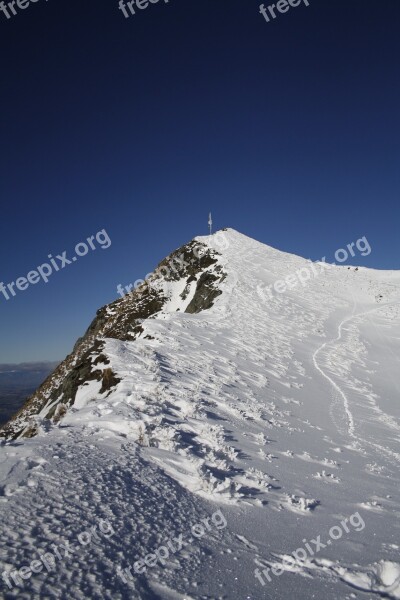 Mountain Snow Walking Snow Mountain Winter