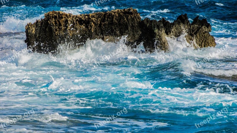 Rock Wave Smashing Foam Spray