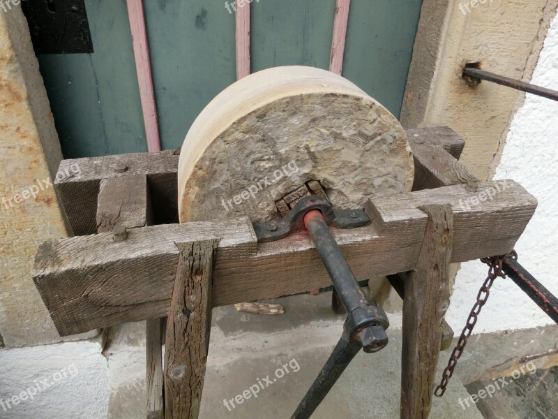 Middle Ages Grinding Stone Tool Workshop Work