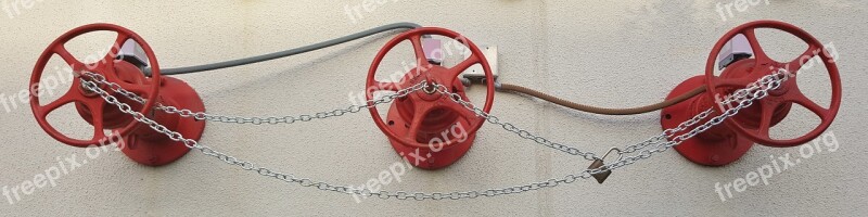 Wheels Fire Pumps Red Chains