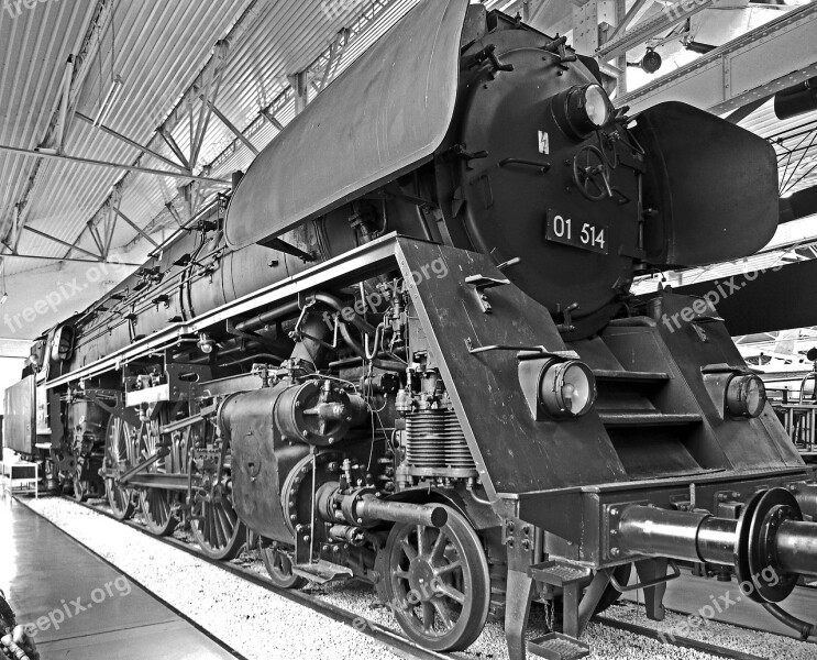 Steam Locomotive Cold Museum Hall Br01