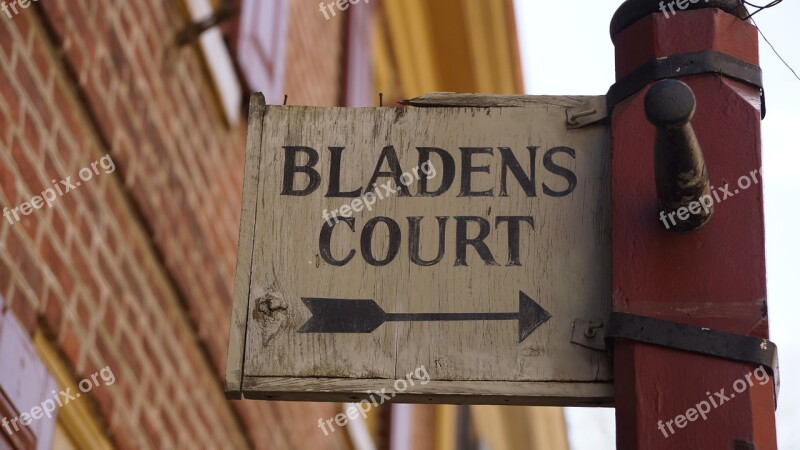 Sign History Philadelphia Bladen Court