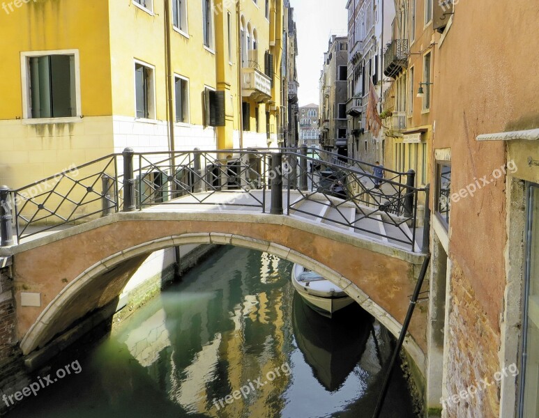 Italy Venice Rio Bridge Channel