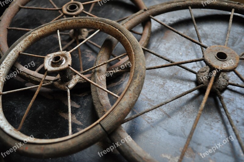 Antique Vintage Wheel Buggy Old