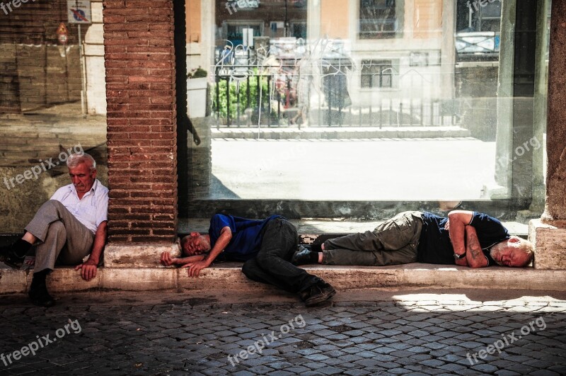 Tower Of The Daddy Rome Siesta Urban Sleep