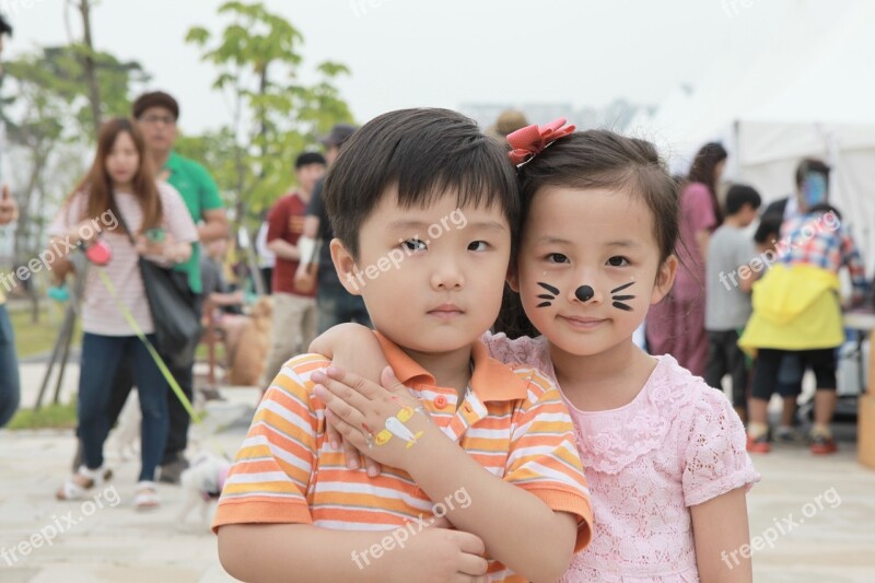 Children Face Painting Air After Comrade Free Photos