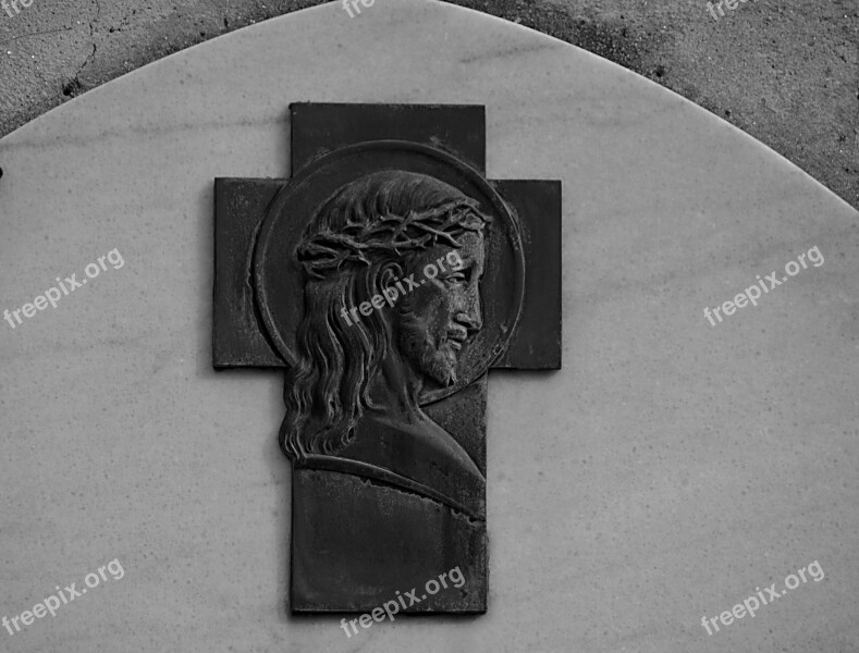 Christ Black And White Sculpture Characters Bronze