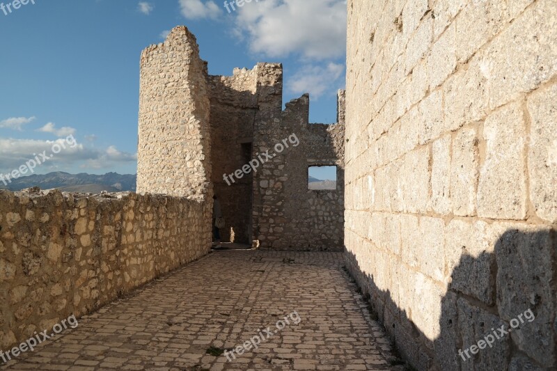 Rocca Calascio Castle Walls Abruzzo Free Photos