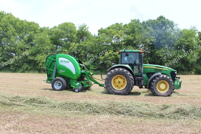 Mchale Baler V660 Hay Tractor