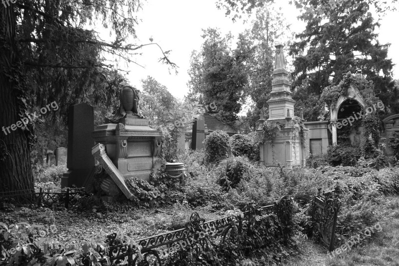 Old Jewish Cemetery Vienna Broken Tombs Black And White Image Free Photos