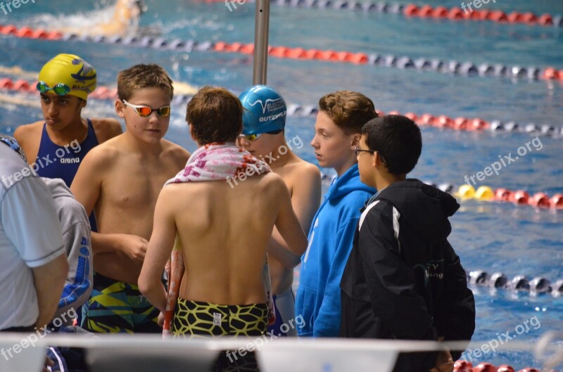 Swimming Relay Team Water Competition