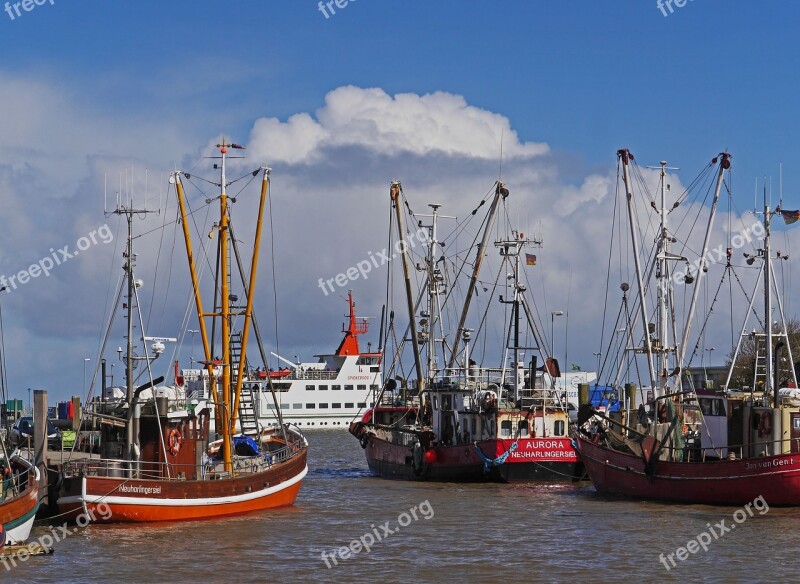 Fishing Vessel Sielhafen Ferry Terminal Neuharlingersiel Fishing Port