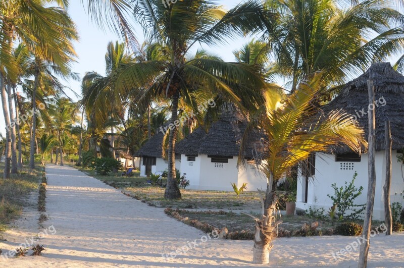 Hotel Accommodation Hurt Travel Beach