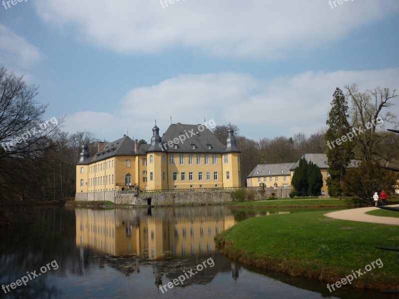 Castle Castle Park Sunny Mirroring Water