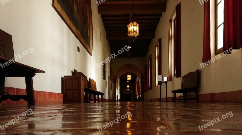 Usa Santa Barbara Town Hall Hallway Mexican