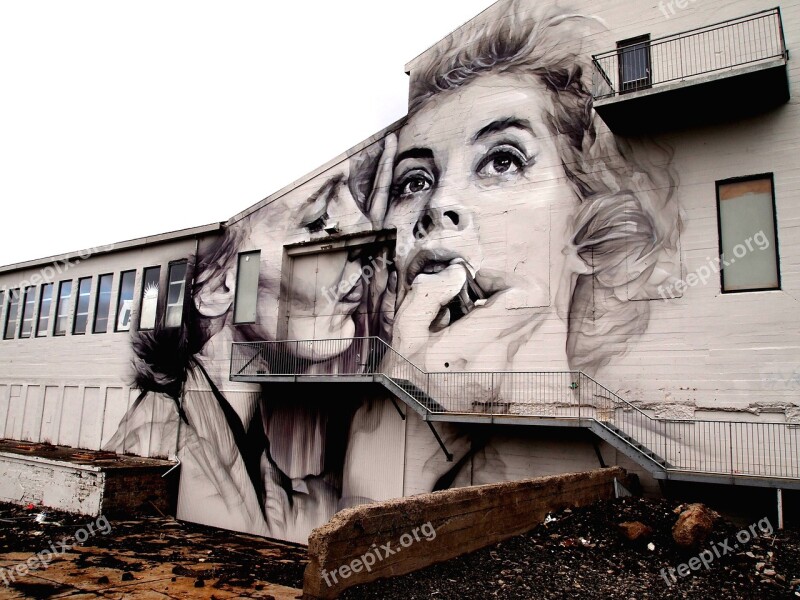 Mural Industrial Building Graffiti Painting Lipstick