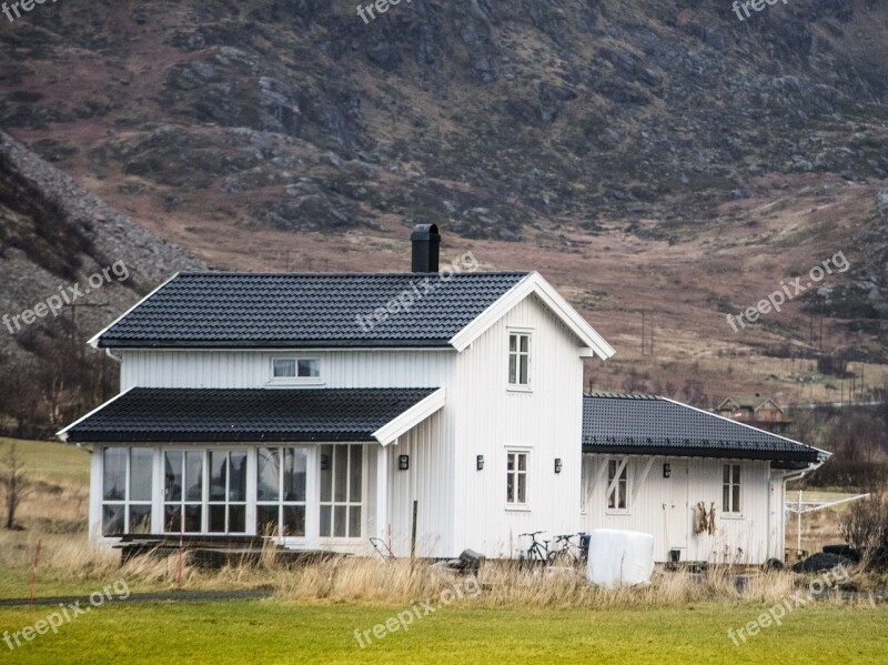 House Norway Lofoten Winter Wood