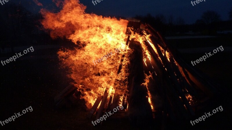 Easter Fire Fire Flame Blaze F